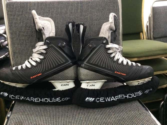 Easton Mako M8 size 7.0D