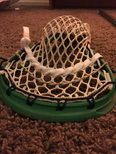 Used Kelly Green Hammer U strung with SK 3s