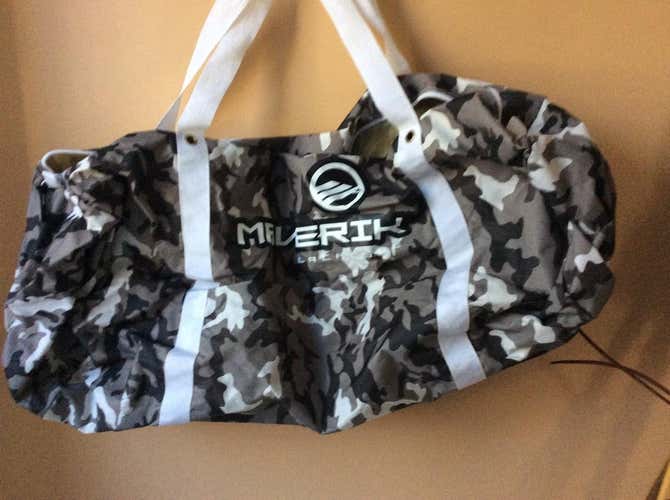 Maverik Travel Bag