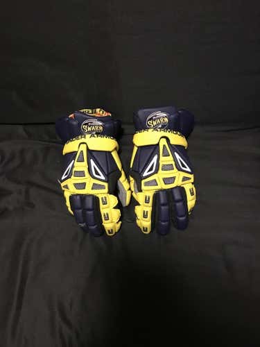 Swarm Gloves
