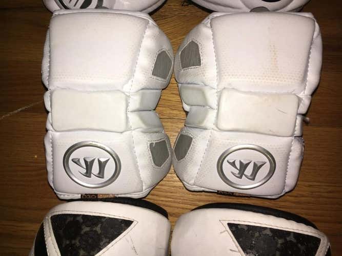 Warrior Evo elbow pads