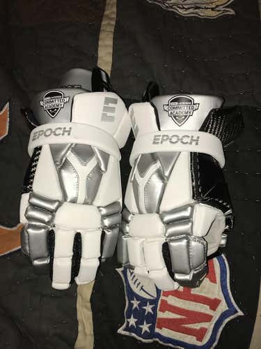 Epoch Committed Combine Gloves