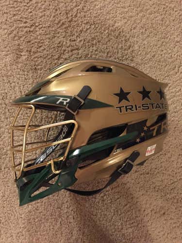 Brand New Green and Gold Cascade R