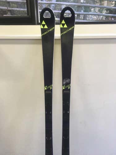 Fischer FIS Slalom skis