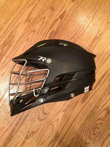 Cascade R Matte Black - Chrome Mask Lacrosse Helmate