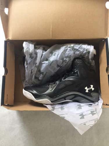 Under Armour Micro G Anatomix Spawn Basketball Shoe Size 10.5