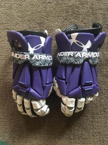 Brand New Under Armour Command Gloves