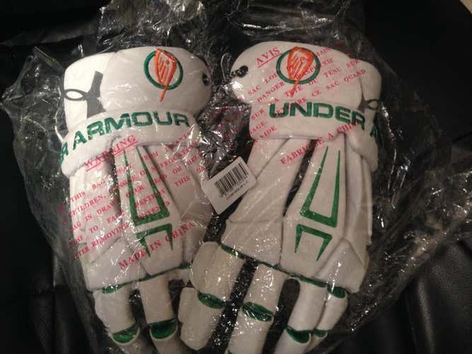 Ireland National Team Under Armour Command Pro Gloves - UA, Irish, rare, new large 13"