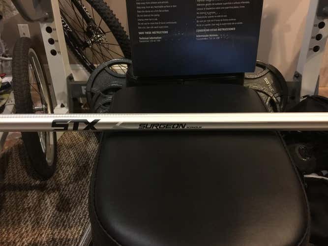 BLACK FRIDAY CLEARANCE BN  STX SURGEON SCANDIUM