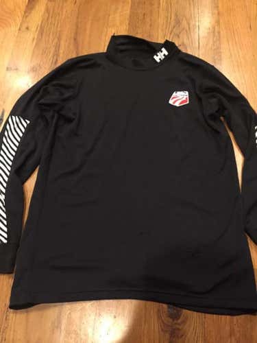 Helly Hansen Thermal Size Large Black and White  Lightweight and perfect as an under-layer  Offic...