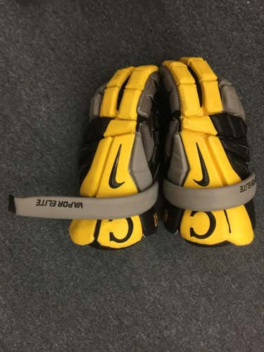Nike vapor elite gloves