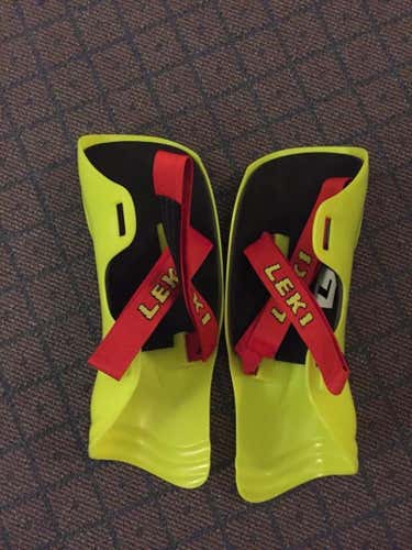 Leki World Cup Shinguard Protection large