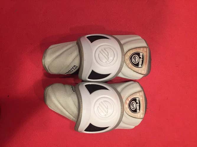 Large Maverik Prime arm/elbow pads