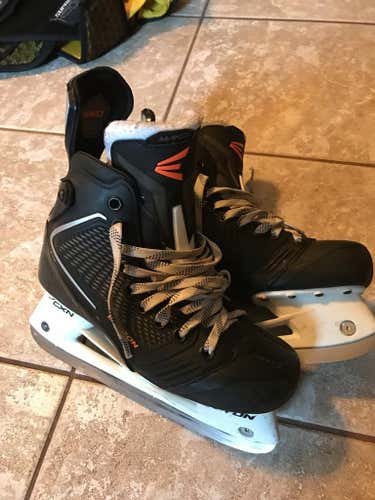 Easton Mako "MAKO 2" Skate SIZE 5D