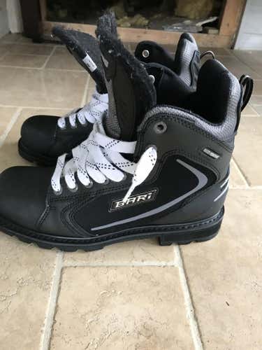 Bari hockey boots 10.5 Mens