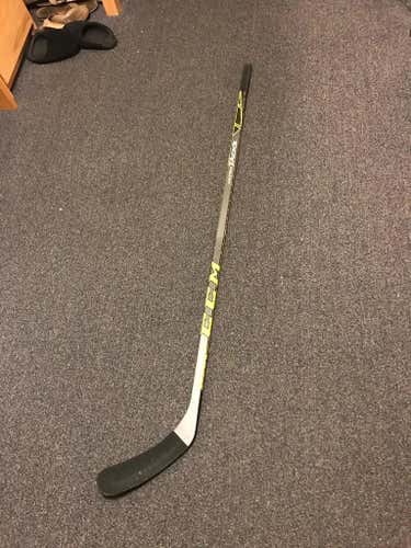 Pro Stock Ccm Ultra Tacks 75 flex RH Crosby Curve