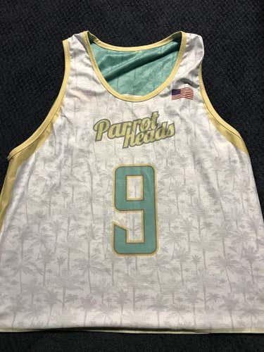 ZimaGear Parrotheads Pinnie