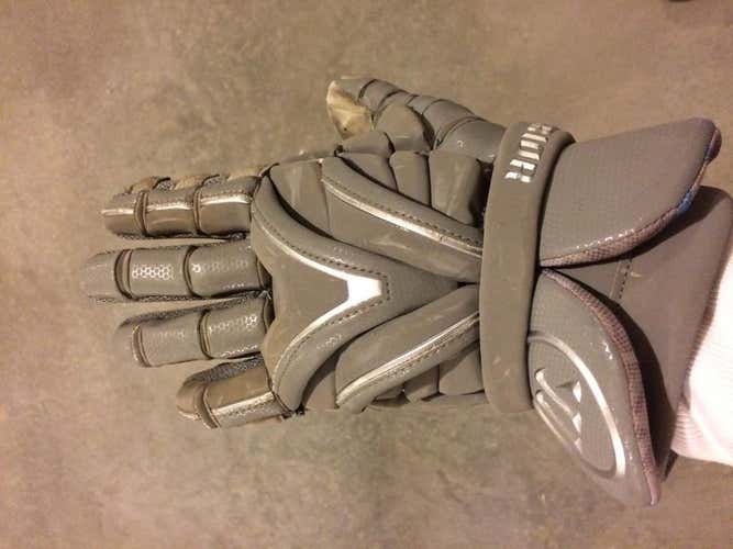 Warrior Evo gloves and elbow pads