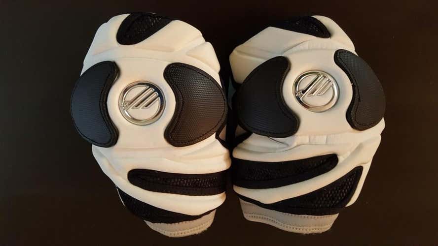 Maverik Arm Pads
