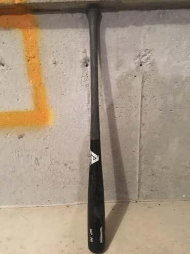 Akadema wood bat