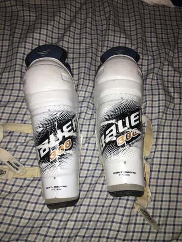 Bauer 300 Jr. Shin Guards