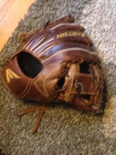 11.5 inch Easton Core baseball glove