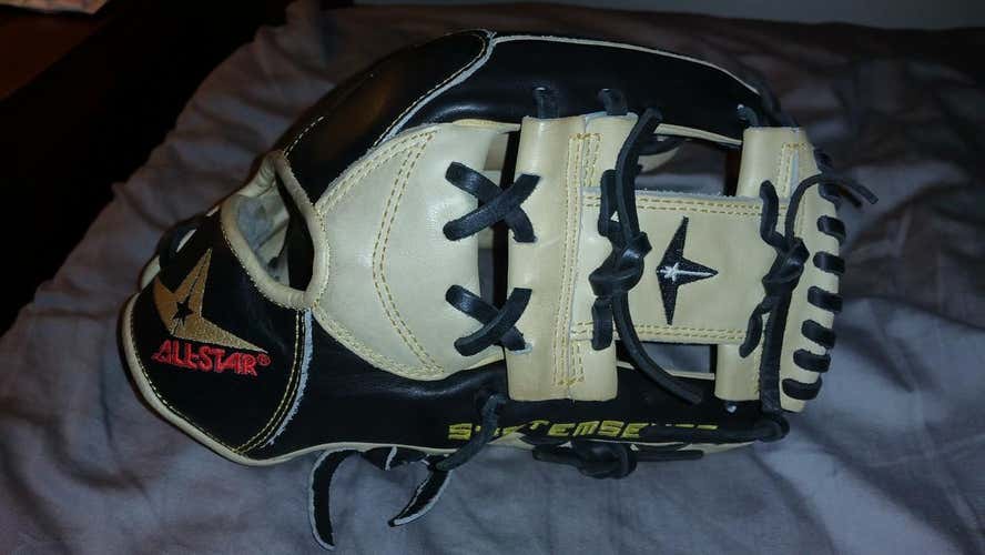 All Star System 7 11.5inch glove