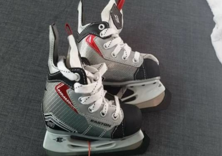 Easton S1 Stealth (Size Y-7) child hockey skates