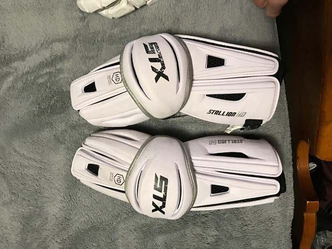 Stallion HD Arm Guards! NEED GONE