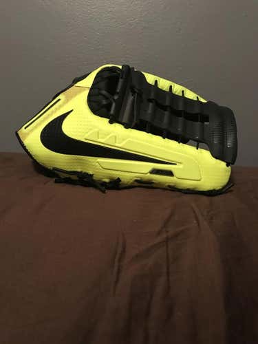 Volt 12.75" Nike Vapor 360 Baseball Glove