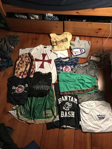 9 shirts, 3 shorts, 1 pinnie 40$