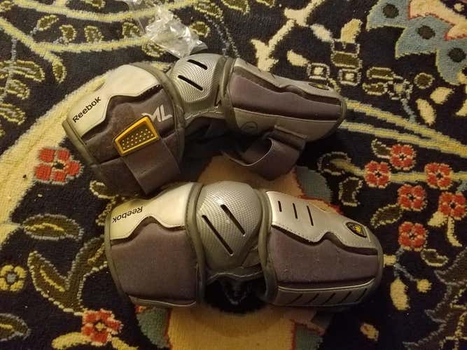 REEBOK 7K ELBOW PADS MEDIUM