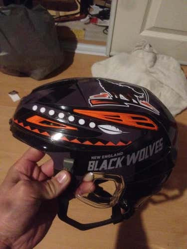 NE Blackwolves helmet