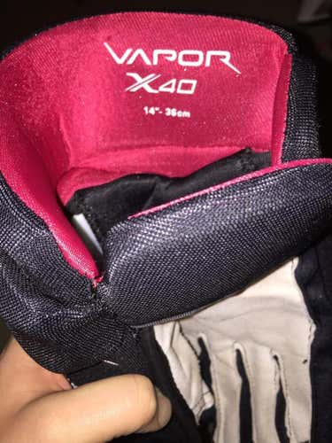 Bauer X40 senior Gloves 14"