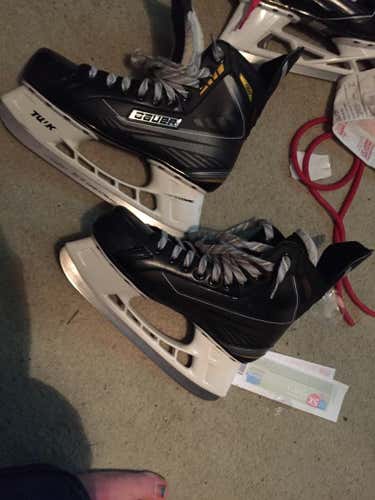 Bauer Supreme 150 size 8.5