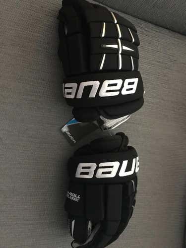 Bauer 4-roll Classic Glove