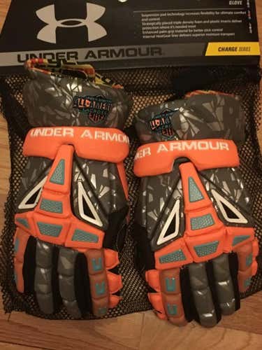 Very Rare Under Armour charge gloves