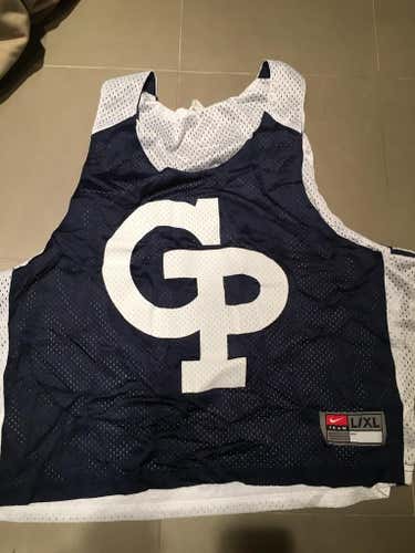 Nike L/XL Georgetown Prep Pennie (blue/white)
