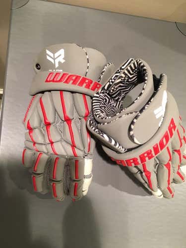 Warrior Rabil Regulator 2 Gloves Project 9 12"