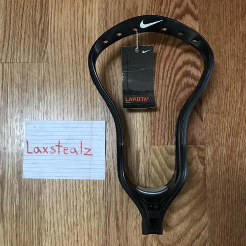 Black Nike Lakota u