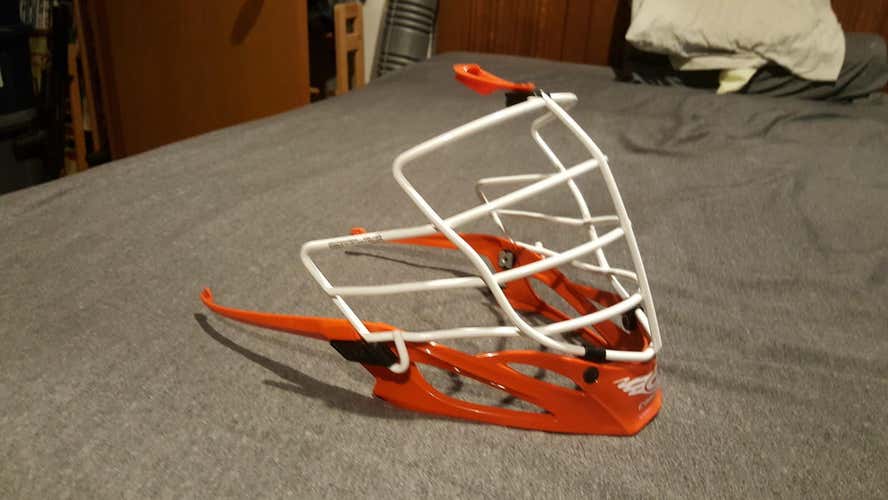 New Pearl Cascade R facemask