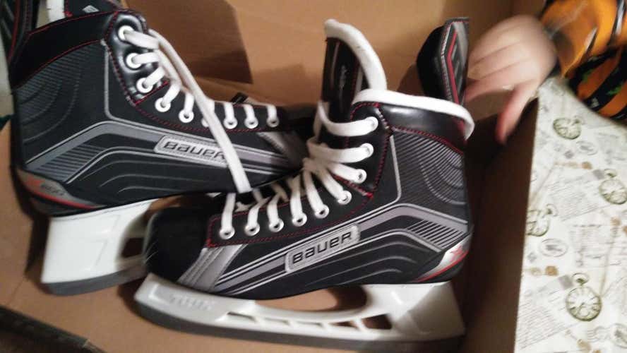Bauer Vapor X200 skates size 9