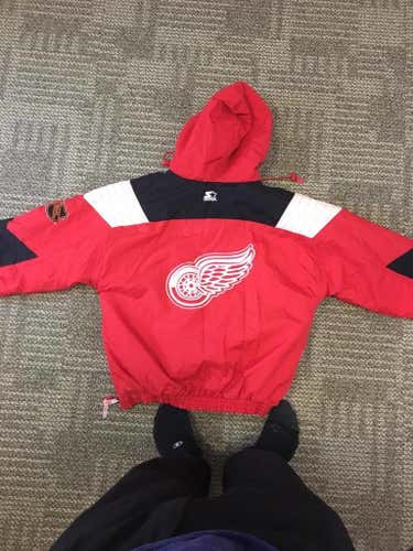Red Wings Starter Coat