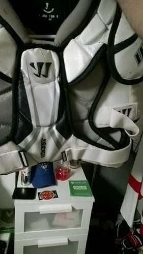Warrior hockey shoulder pads