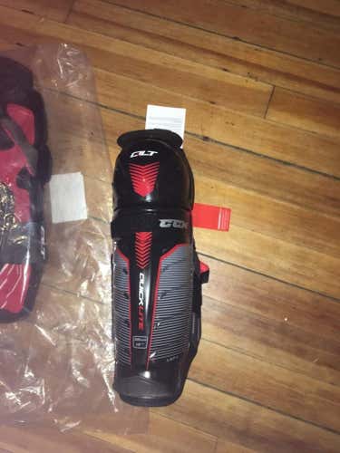 CCM Quik Lite Shin Guards