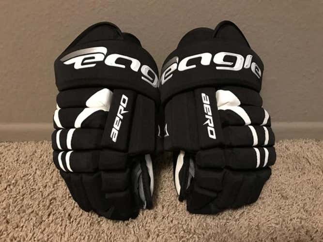 Eagle 14" SR. Aero Pro Gloves