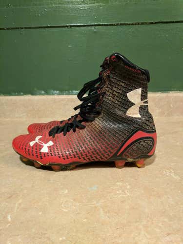 Under Armor Highlight Cleats