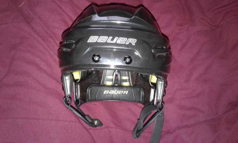 Black Bauer ReAkt Helmet, almost brand new, size medium