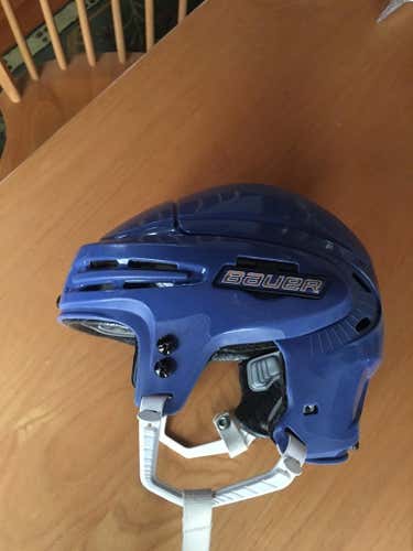 Bauer 9900 Helmet
