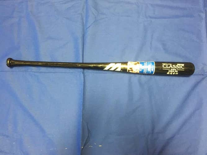 Mizuno Classic Ash MZA72 Wood Bat - 33"